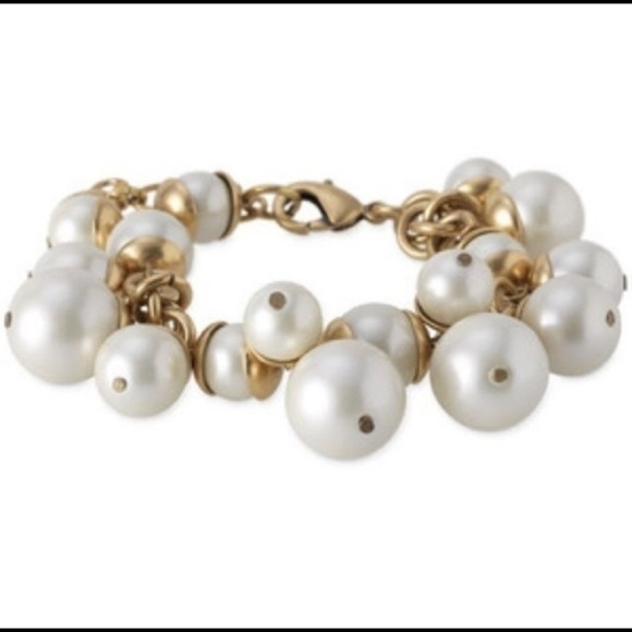 Beautiful (retired) Stella & Dot Daphne pearl bracelet! - Picture 3 of 5